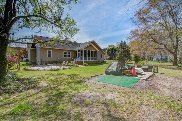 184 Columns Road, Summerville, SC 29483