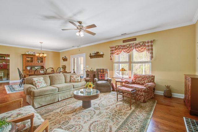 184 Columns Road, Summerville, SC 29483