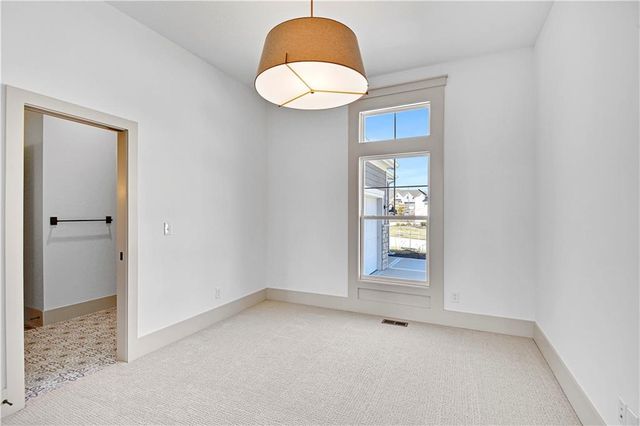 13431 W 174th Terrace, Overland Park, KS 66221