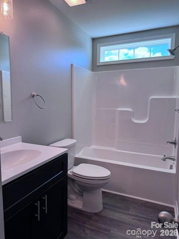 1201 Elizabeth Street W, Pageland, SC 29728