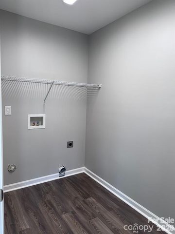 1201 Elizabeth Street W, Pageland, SC 29728