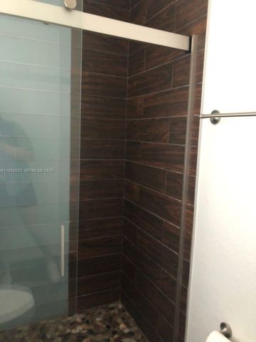 8826 W Flagler St 204, Miami, FL 33174