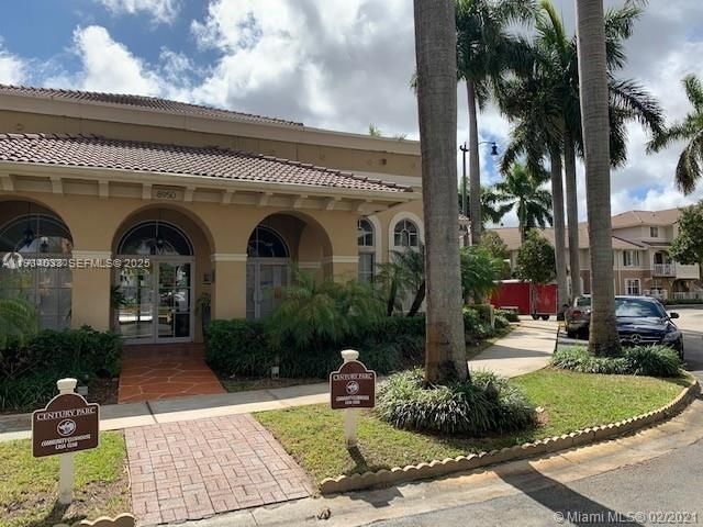 8826 W Flagler St 204, Miami, FL 33174