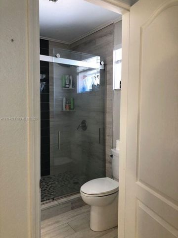 8826 W Flagler St 204, Miami, FL 33174