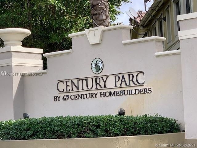 8826 W Flagler St 204, Miami, FL 33174