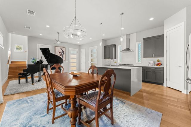 1116 Stobaugh ST A, Austin, TX 78757