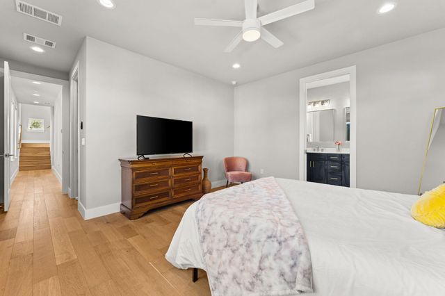 1116 Stobaugh ST A, Austin, TX 78757