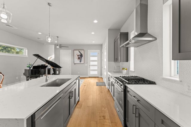 1116 Stobaugh ST A, Austin, TX 78757