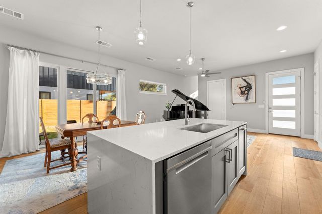 1116 Stobaugh ST A, Austin, TX 78757