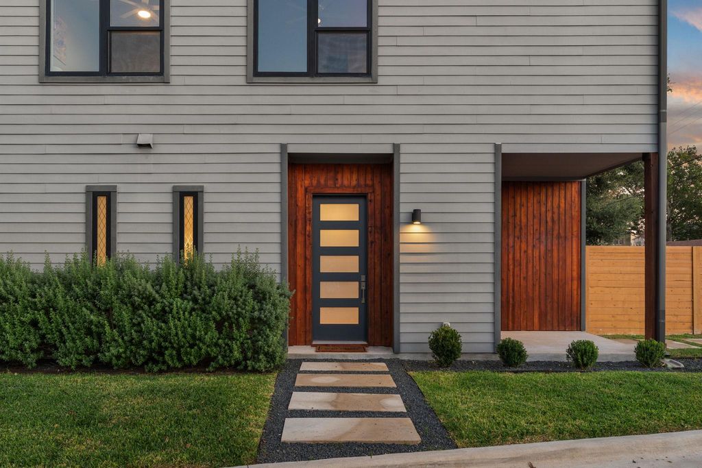 1116 Stobaugh ST A, Austin, TX 78757