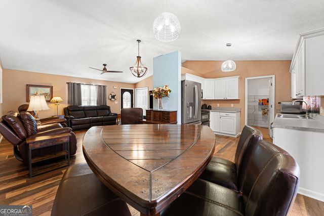 281 Cherokee Drive, Fair Play, SC 29643