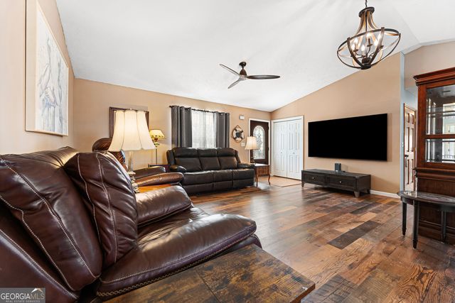 281 Cherokee Drive, Fair Play, SC 29643