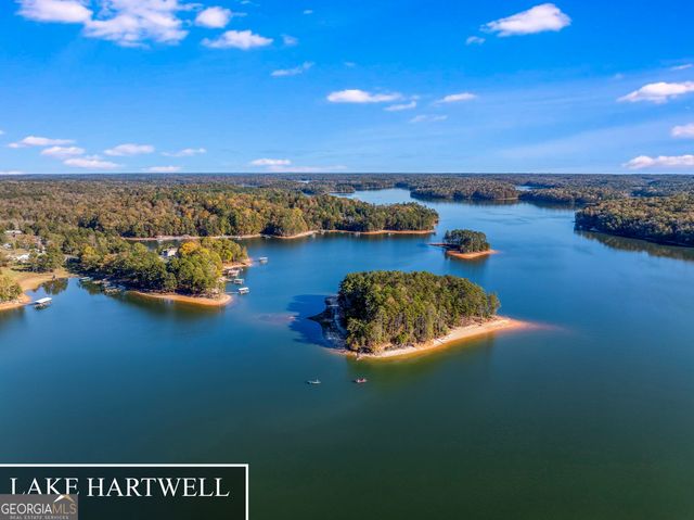 281 Cherokee Drive, Fair Play, SC 29643