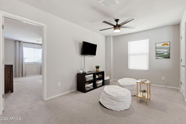 4383 W HORSENETTLE Drive, San Tan Valley, AZ 85144