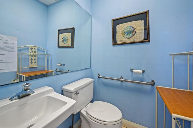 1501 Presidential Way 9, West Palm Beach, FL 33401