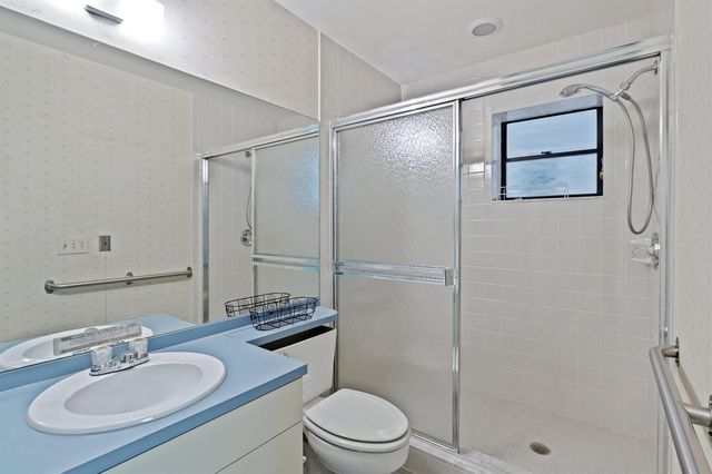 1501 Presidential Way 9, West Palm Beach, FL 33401