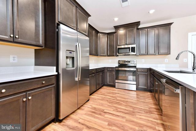 43740 TRANSIT SQ, Ashburn, VA 20147