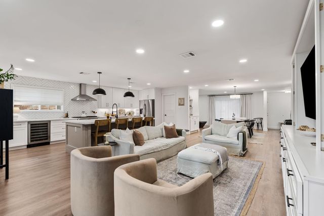 9206 Kapri Lane, Houston, TX 77025