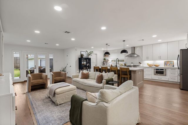 9206 Kapri Lane, Houston, TX 77025
