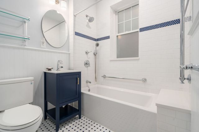 126 Sewall St A, Brookline, MA 02446