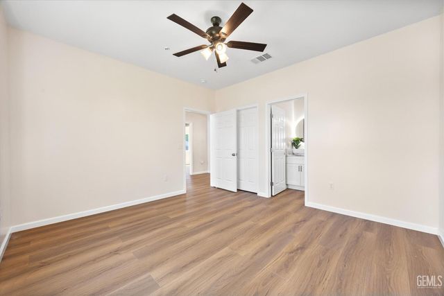4906 Redbank Road, Bakersfield, CA 93307