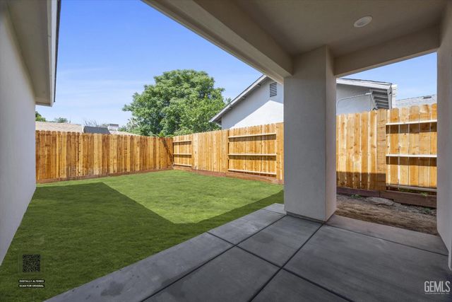4906 Redbank Road, Bakersfield, CA 93307