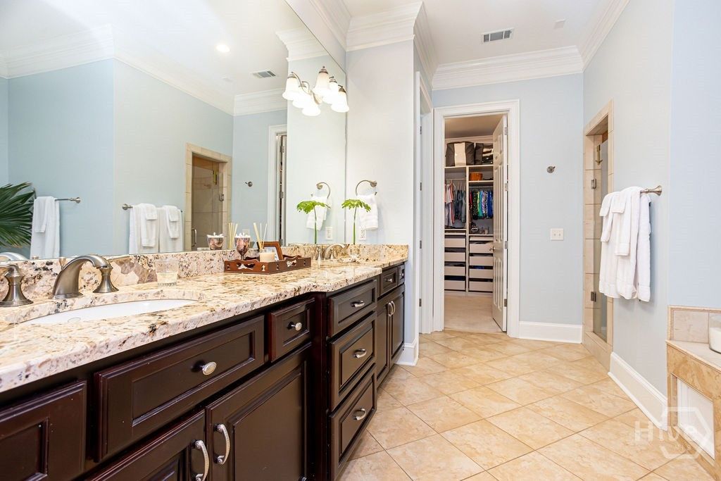 Image 27 of property listing at 4 Perriwinkle Lane, Savannah, GA 31411