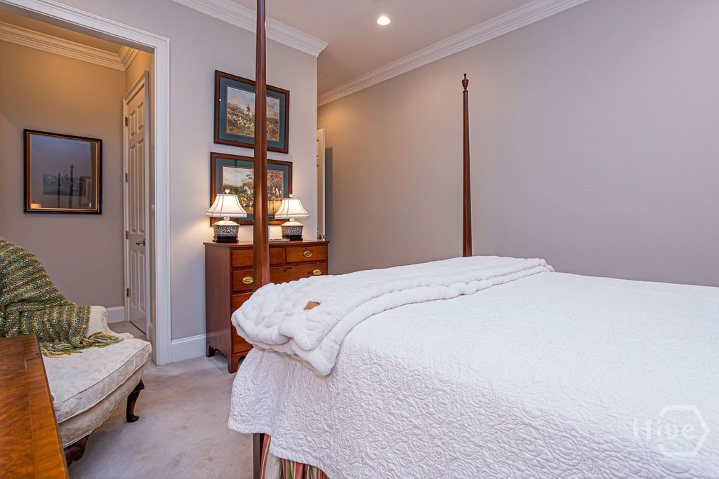 Image 38 of property listing at 4 Perriwinkle Lane, Savannah, GA 31411