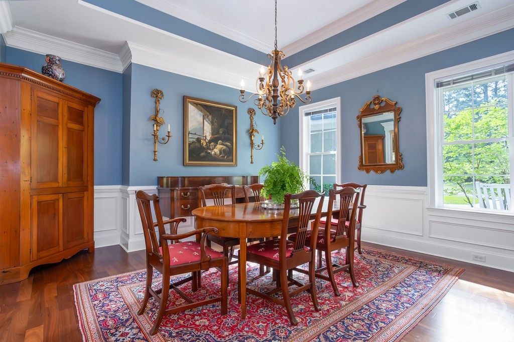 Image 9 of property listing at 4 Perriwinkle Lane, Savannah, GA 31411