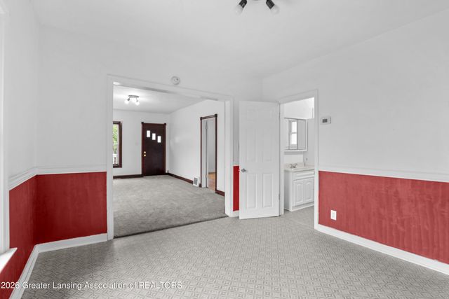 1422 Comfort Street, Lansing, MI 48915