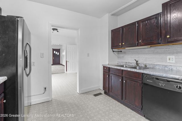 1422 Comfort Street, Lansing, MI 48915