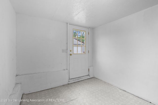 1422 Comfort Street, Lansing, MI 48915