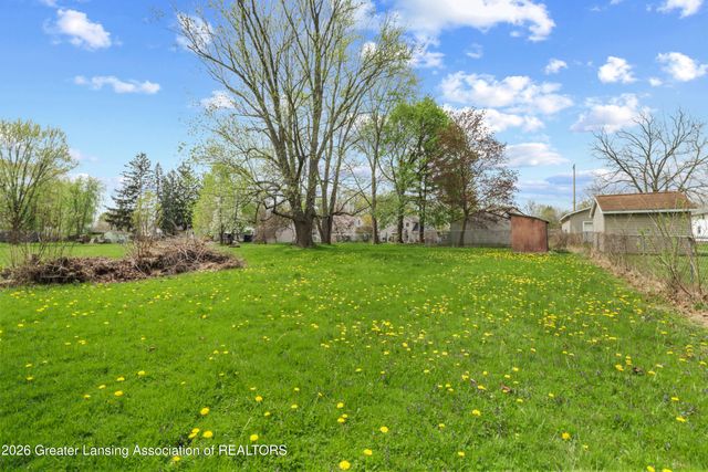 1422 Comfort Street, Lansing, MI 48915
