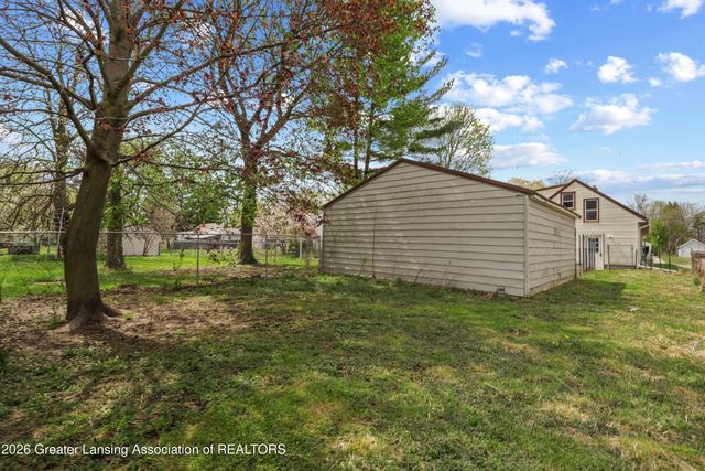 1422 Comfort Street, Lansing, MI 48915