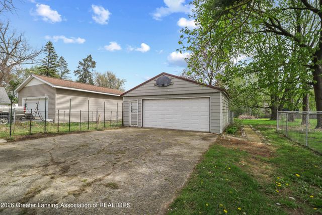 1422 Comfort Street, Lansing, MI 48915