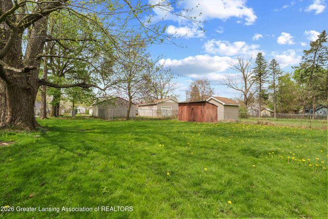1422 Comfort Street, Lansing, MI 48915
