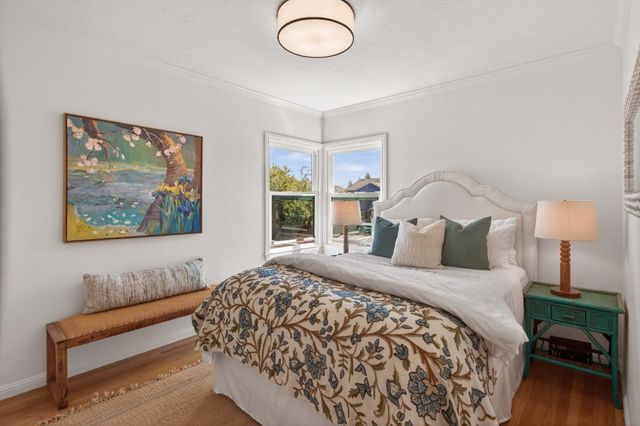 379 Alameda De Las Pulgas, Redwood City, CA 94062