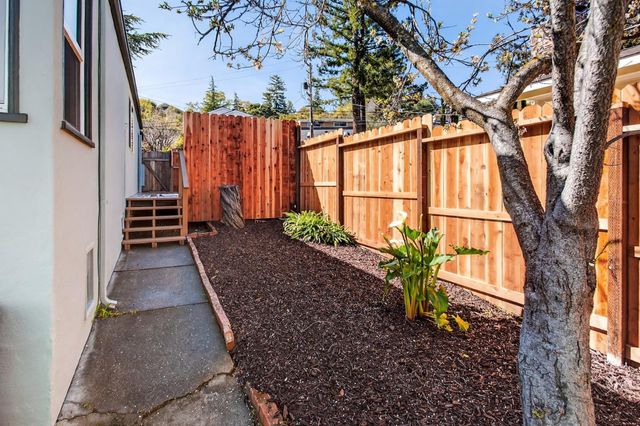 379 Alameda De Las Pulgas, Redwood City, CA 94062