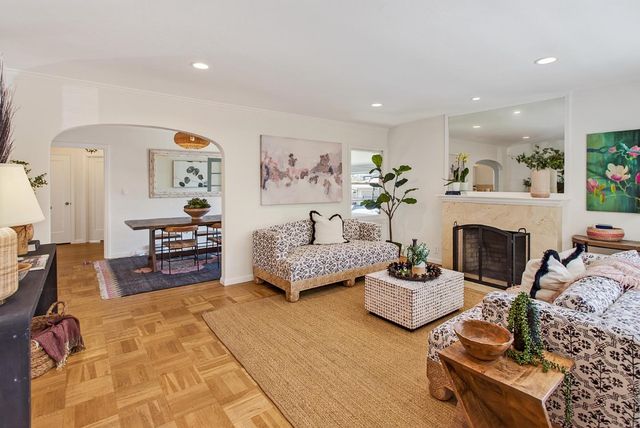 379 Alameda De Las Pulgas, Redwood City, CA 94062