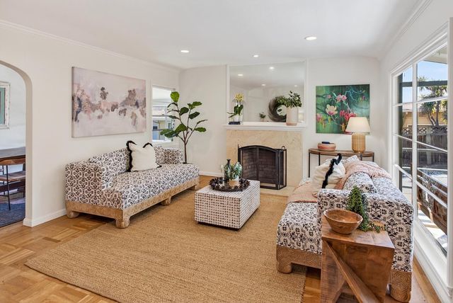 379 Alameda De Las Pulgas, Redwood City, CA 94062