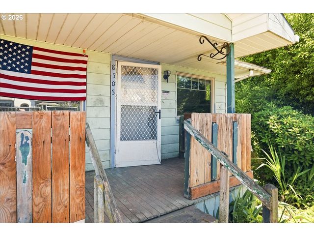 8506 Ne PRESCOTT St, Portland, OR 97220