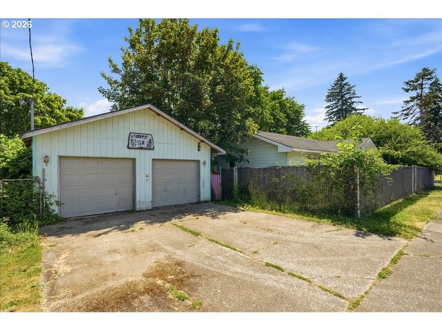 8506 Ne PRESCOTT St, Portland, OR 97220