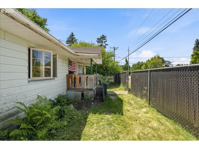 8506 Ne PRESCOTT St, Portland, OR 97220