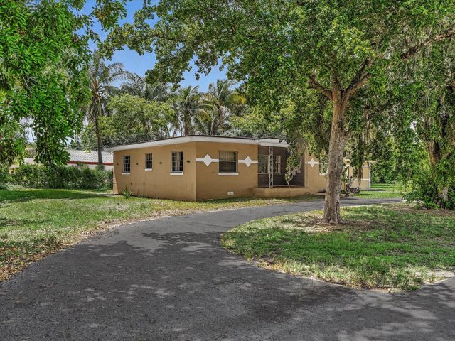 4400 W BROWARD Boulevard, Plantation, FL 33317