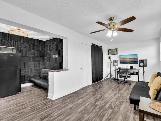 4400 W BROWARD Boulevard, Plantation, FL 33317
