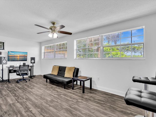 4400 W BROWARD Boulevard, Plantation, FL 33317