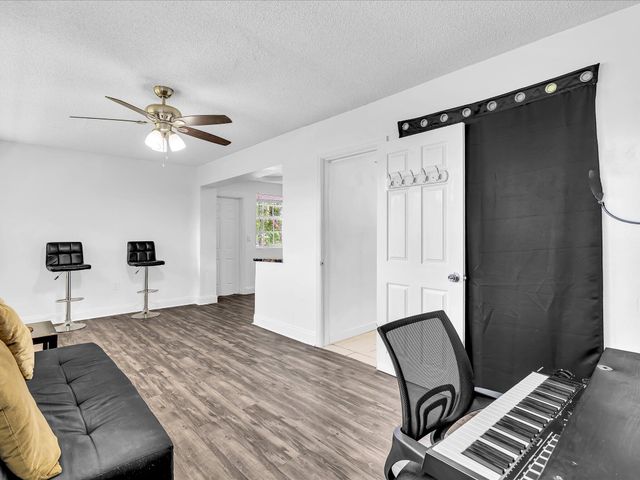 4400 W BROWARD Boulevard, Plantation, FL 33317