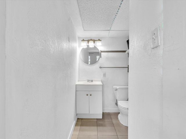 4400 W BROWARD Boulevard, Plantation, FL 33317