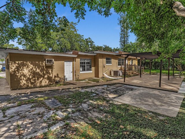 4400 W BROWARD Boulevard, Plantation, FL 33317