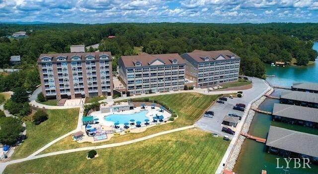 1273 Graves Harbor Trl Apt 3203, Huddleston, VA 24104